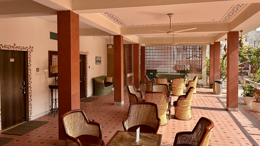 Sit Out Patio - Hotel Suryaa Villa Jaipur 3